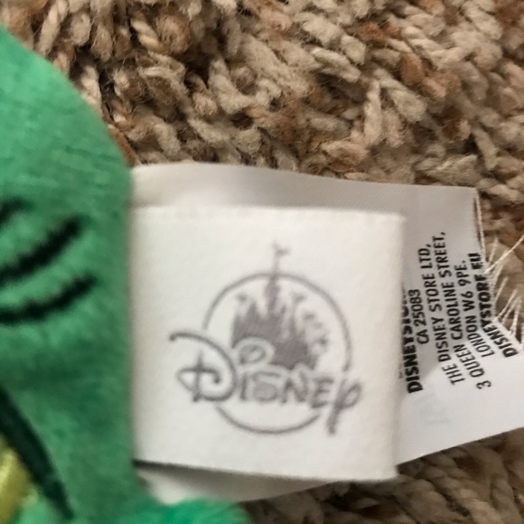 🎄 Disney “Sadness” backpack clip 🎅 - Picture 10 of 13